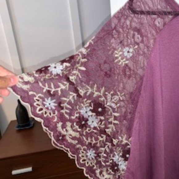 Anthropologie Akemi + Kin mauve lace top - Picture 5 of 6
